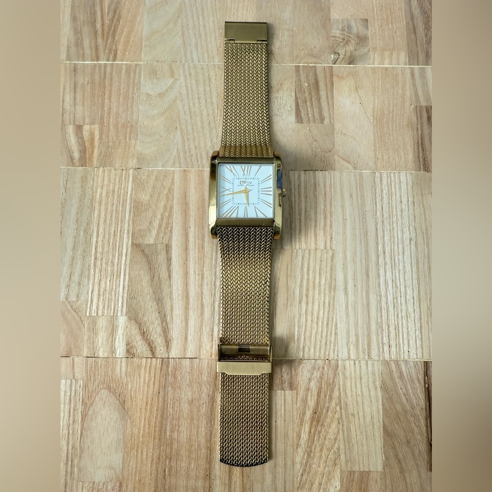 Vintage Daniel Steiger men’s rectangular gold tone dress watch NEW BATTERY - Picture 4 of 12